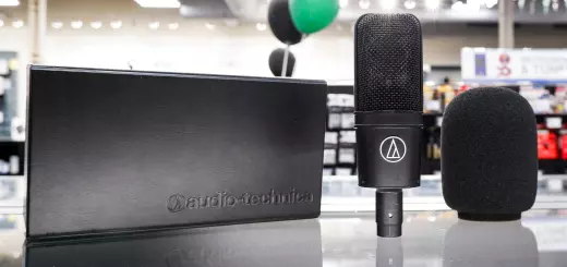 Audio-Technica - AT4040 Condenser Microphone 2